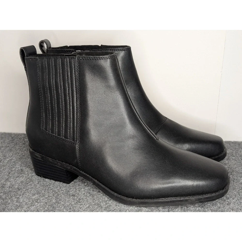 Clarks Collection Women's Danyelle Skip Block Heel Booties Black Size‎ 8 W Wide